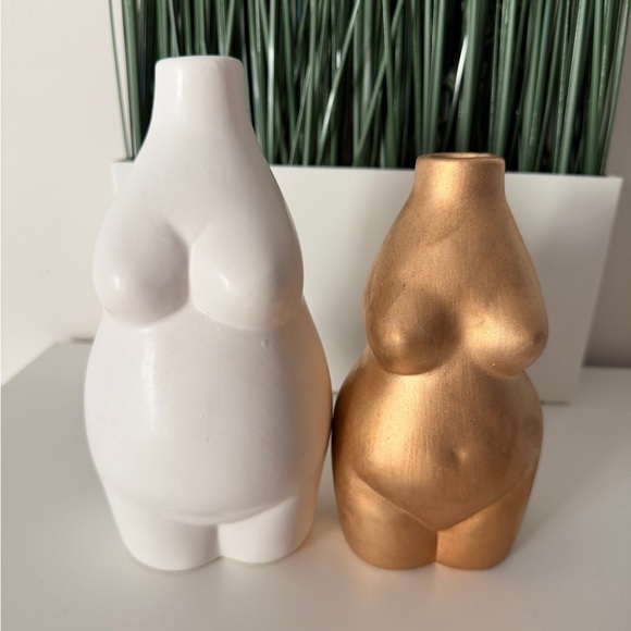 Elegant White and Gold Female Form Sculptures - Picture 3 of 5